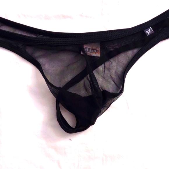 Tulio Men's Thong - Picture 6 of 6